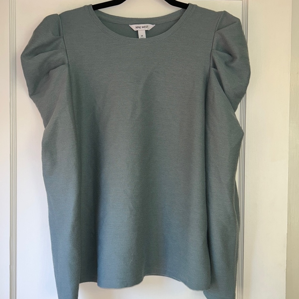 Puff sleeve sweater